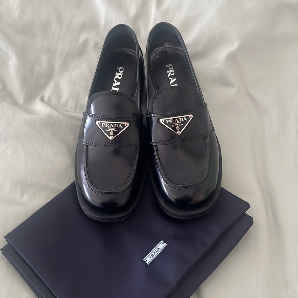 NWOT Prada Black Brushed Leather Loafers- comes with box,  dust covers-!